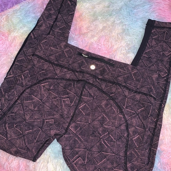 lululemon athletica Pink Geometric Leggings with pockets - Picture 6 of 9
